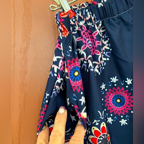 🔻2/$30.00 🔻Size XL Pantalon navy & floral pull-on pants with side pockets.  NWOT - Picture 3 of 9